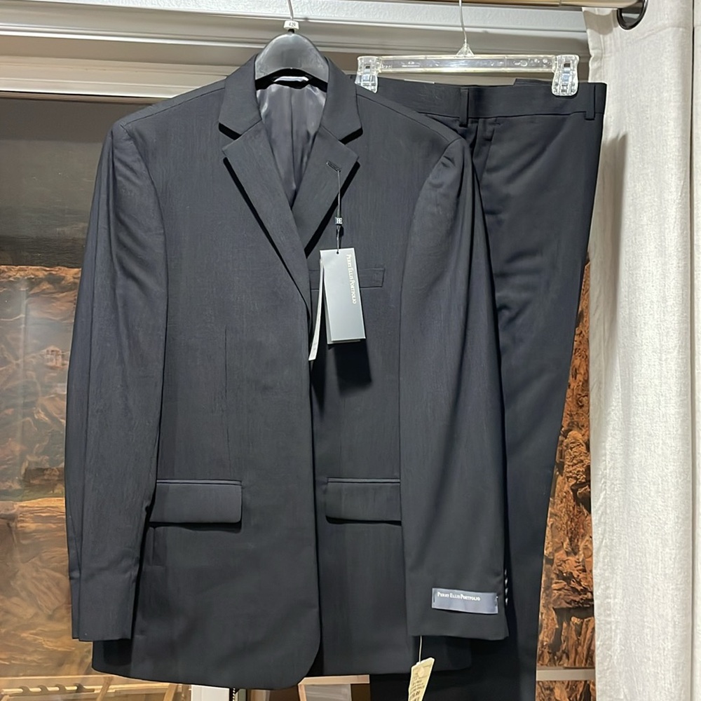 NWT Perry Ellis Portfolio Men’s Dress Suit Modern Silhouette Trimmer Fit Black